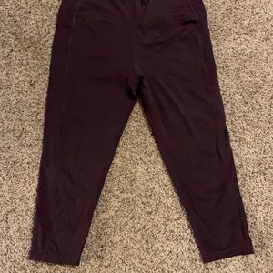 Zyia active wine pocket brilliant hi-rise Capri